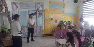 VOBKENT TUMANIDAGI 15-SON DMTTDA TARG‘IBOT YIG‘ILISHI O‘TKAZILDI