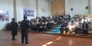 Chust tumanida insholar tanlovi va o‘quv seminari o‘tkazildi